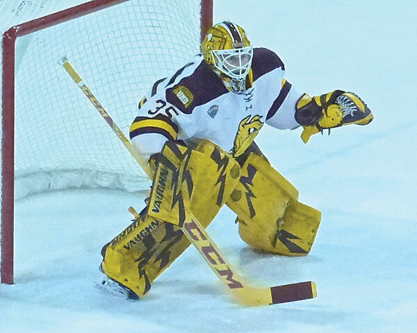 UMD freshman Hunter Miska stopped 60 of 64 shots by Ohio State and Boston University to lead UMD to a pair of overtime victories at the West Regional and into the NCAA Frozen Four. Photo credit: John Gilbert