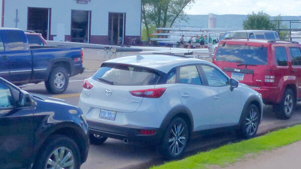  It's easy to be a parking wizard fitting the CX3 into spaces between larger vehicles. Photo credit: John Gilbert