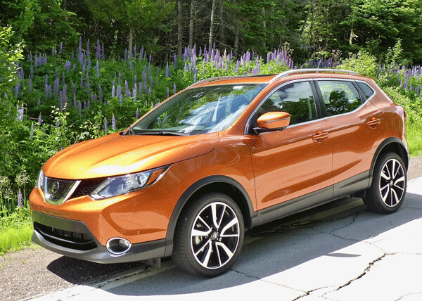 Nissan Rogue Sport is a foot shorter than full-size Rogue, which is the most popular crossover SUV in the marketplace. Photo credit: John Gilbert