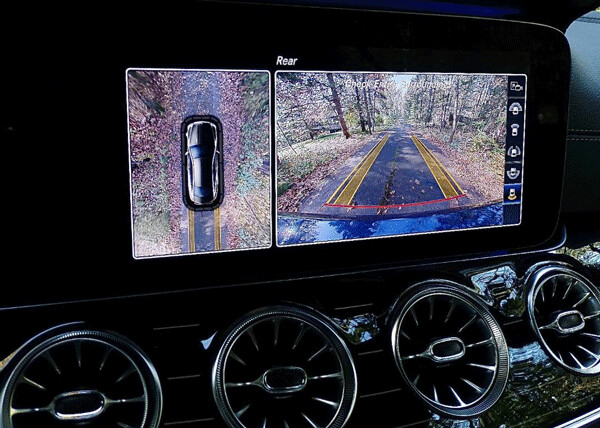Split navigation screen offers a panorama look at where you're backing up to. Photo credit: John Gilbert