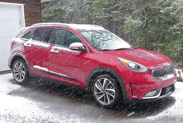 A little early snow might make you want your Niro with AWD, but it's not available. Photo credit: John Gilbert