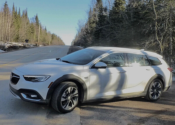 Regal TourX has a low and contemporary look, with a turbo-4 and AWD. Photo credit: John Gilbert
