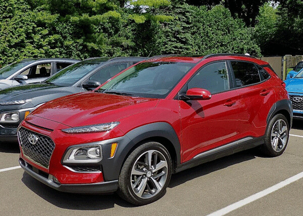 New Kona gives Hyundai a subcompact niche crossover to its SUV stable, with strong performance and over 30 mpg. Photo credit: John Gilbert