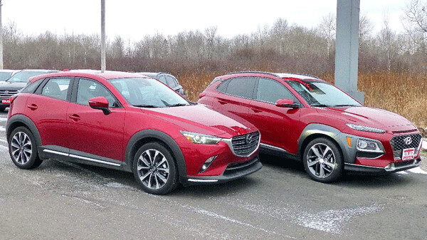 Mazda CX-3, left, and Hyundai Kona rank as Newcarpick of the Year finalists. Photo credit: John Gilbert