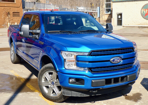 Note the color-keyed bars of the grille in body color rather than chrome on  the XLT Lariat version of the F-150, with 3.0 turbo-diesel.  Photo credit: John Gilbert