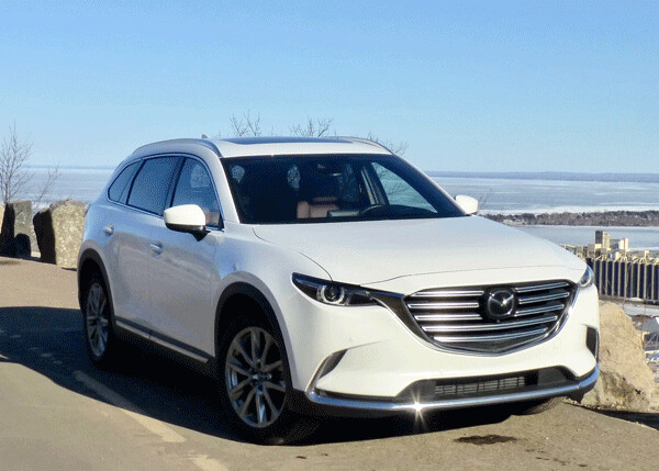 Distinctive grille hints at luxury on CX-9, but the actual luxury is still  surprising. Photo credit: John Gilbert