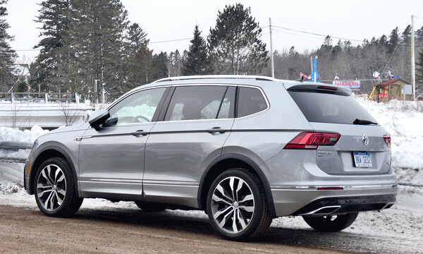 Looking sleek and even stately, the 2020 Volkswagen Tiguan was the perfect vehicle to visit Knife River. Photo credit: John Gilbert