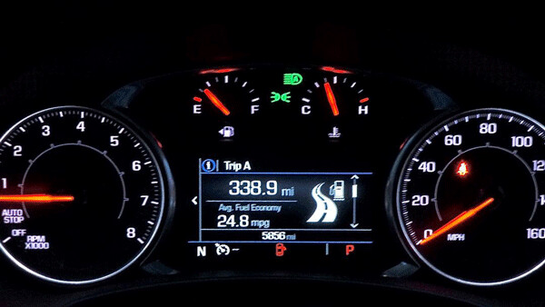 Terrain gauges show modest 24.8 mpg for freeway trip. Photo credit: John Gilbert