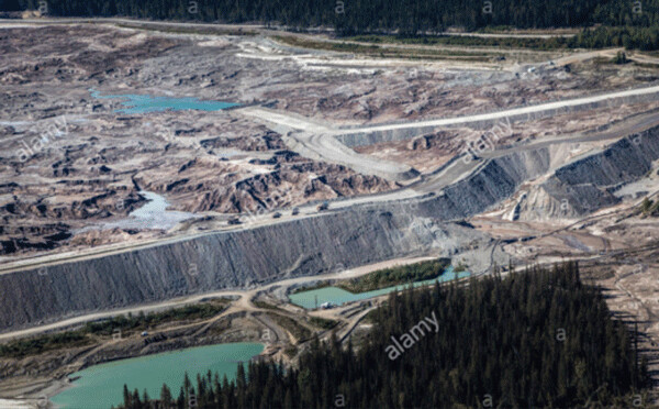 The massive earthen dam at Mount Polley – post disaster – Imperial Metals is getting ready to re-start the mining. Alamy stock photo.