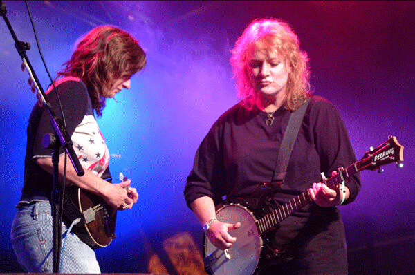 Photo: Amy Ray, left, and Emily Saliers. (Photo by Bryan Ledgard, Wikimedia Commons)