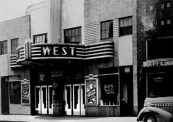 1946, oldest known photo, note different marquee.