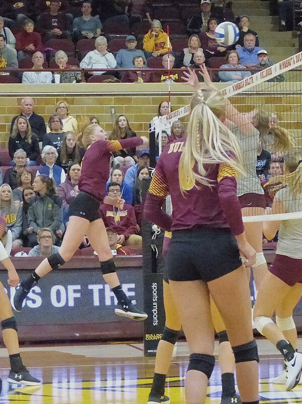 UMD’s Kate Berg went from 6 kills on Friday to a team leading 22 in the 3-2 victory over  undefeated and No. 1 ranked Northern State. Photo credit: John Gilbert