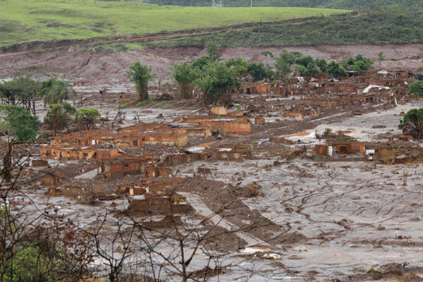 Part of a destroyed village that was downstream from Vale’s Samarco mine in 2015e 
