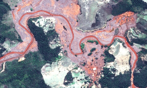 Satellite image from 12 November 2015, one week after the Samarco mine disaster