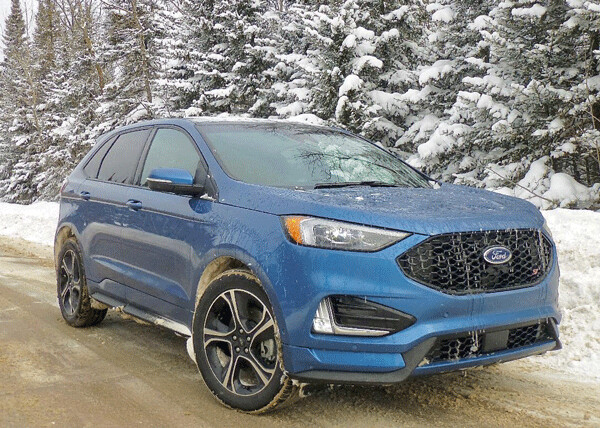 Stylish revision of the front, with blackened grille, sets off the 2019 ST.  Photo credit: John Gilbert