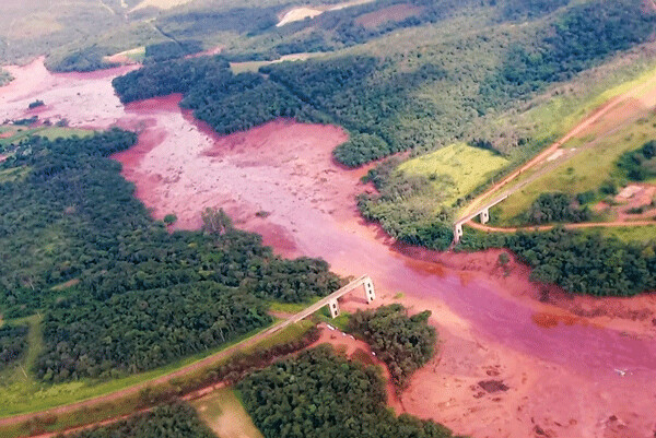 2019 Corrego do Feijao mine collapse near Brumadinho, Brazil. Wikimedia Commons.