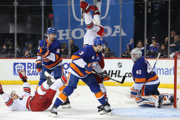 Former Wild forward Nino  Neiderreiter scores GWG versus NY Isles in Stanley Cup action.