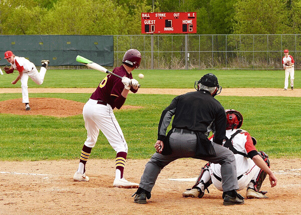 East’s Drew Grindahl continues .400-plus average in Section 7AAAA.  Photo credit: John Gilbert